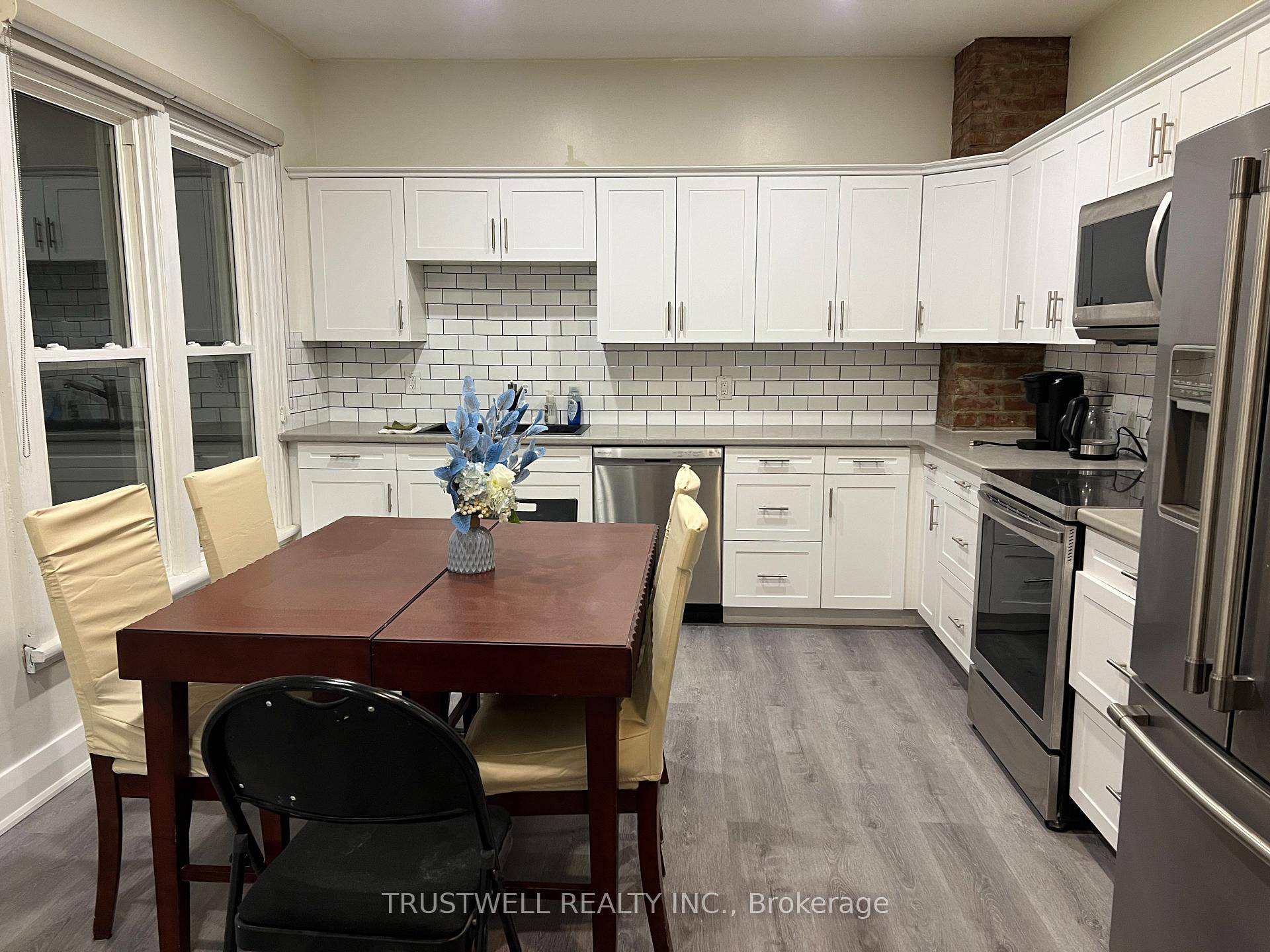 Fully furnished 3 Bedroom 1.
