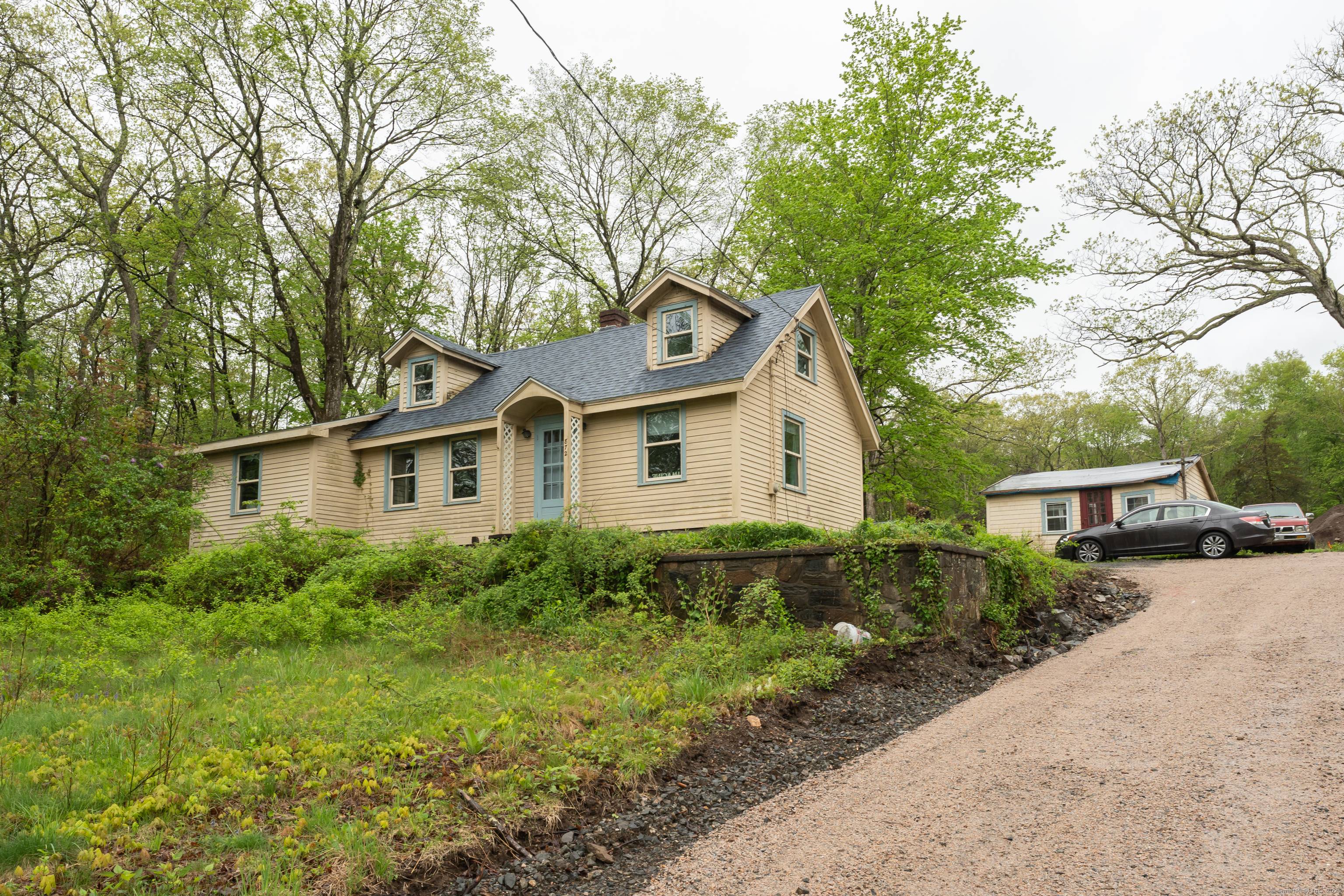 Charming opportunity in prime Guilford Location !