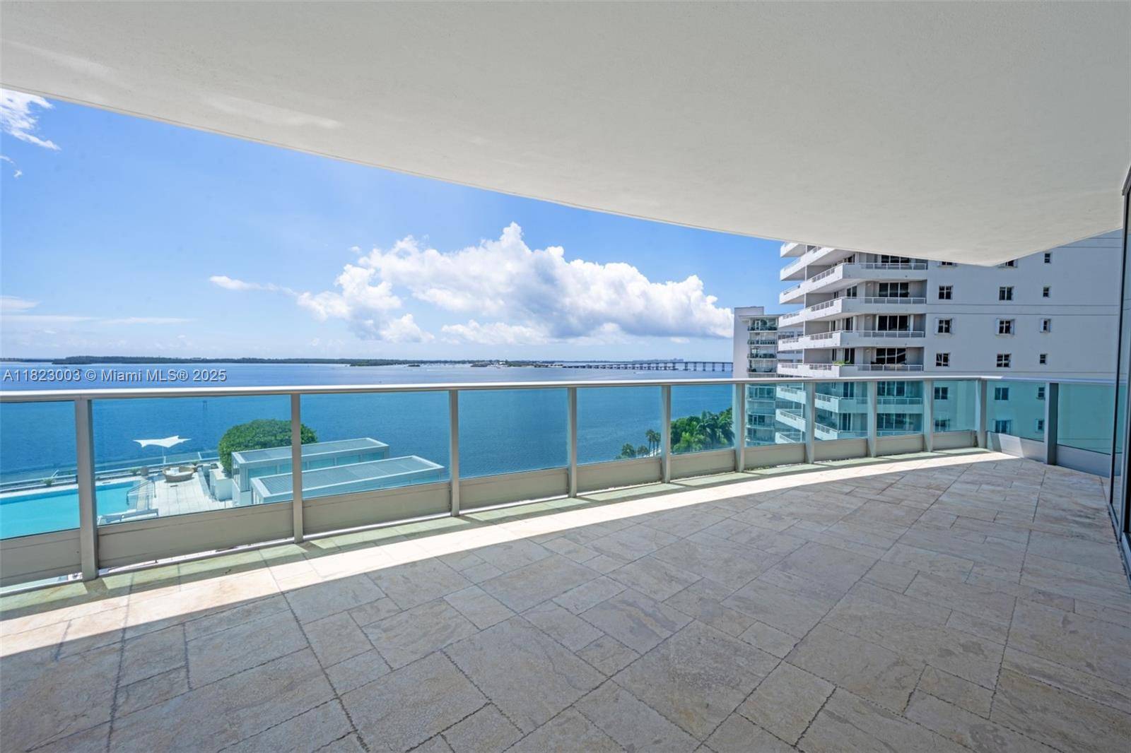 Welcome to Jade, one of the most desired building in Brickell, perfectly located.