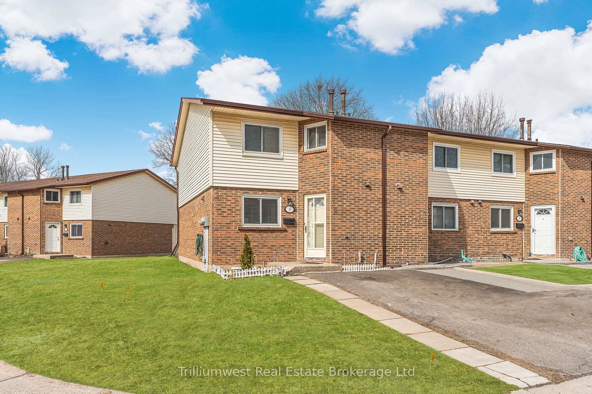 Discover this beautifully updated 3 bedroom end unit townhouse in Niagara Falls, featuring modern flooring and fresh paint throughout.