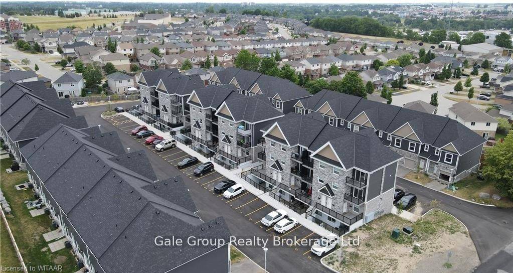 Step into comfort and convenience with this charming one bedroom, one bathroom condo, perfectly suited for first time buyers, downsizers, or investors.
