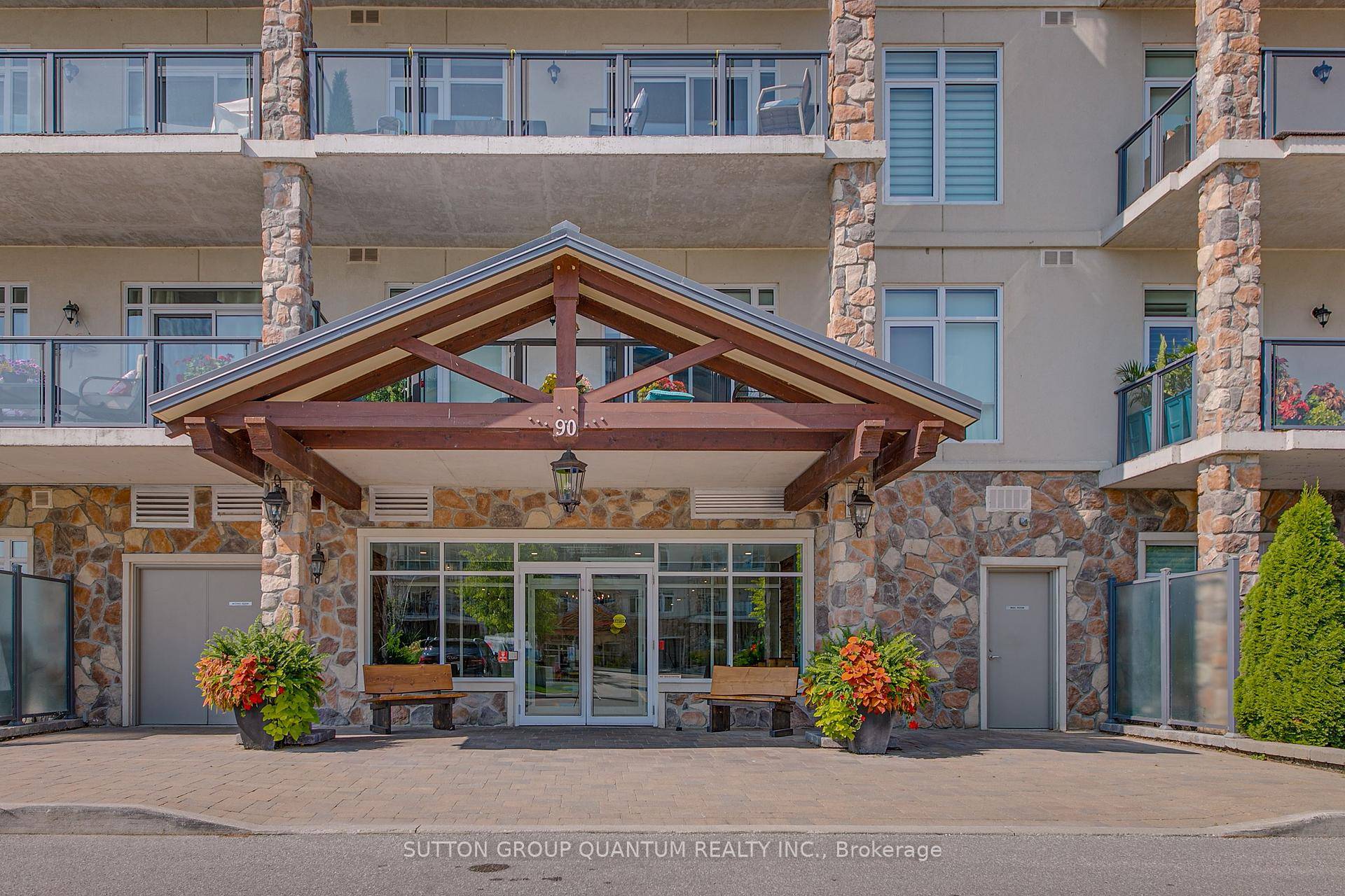 Discover Resort Style living and enjoy the wonderful lifestyle at Orchard Point Harbour !