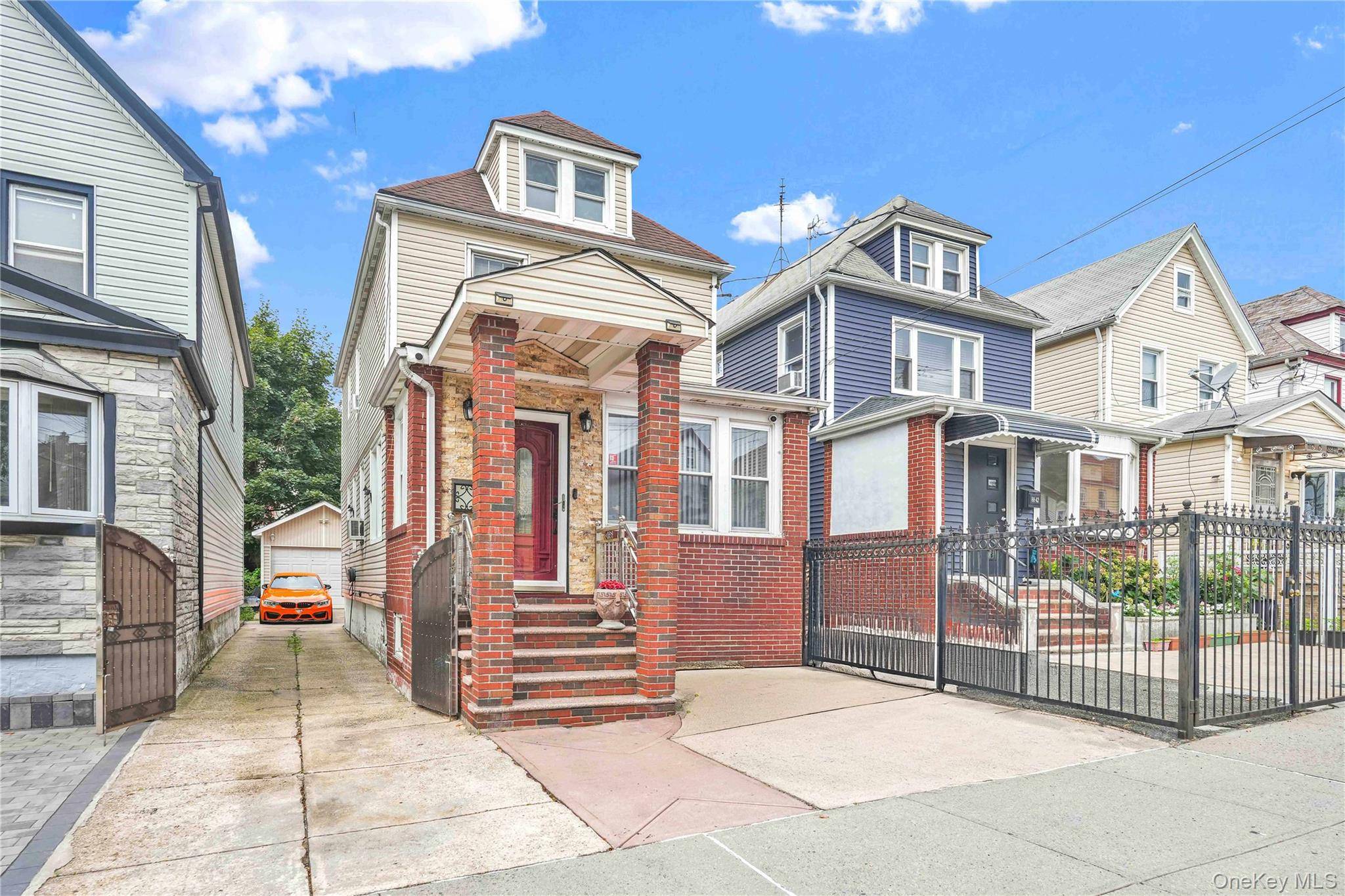 Luxury Style Living in Tranquil Yet Convenient Hollis, Queens !