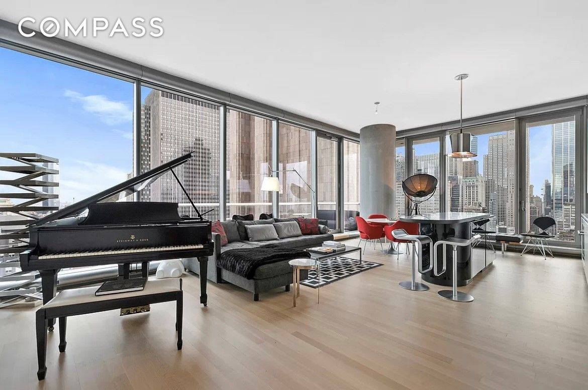Luxuriously furnished 2 bed, 2.