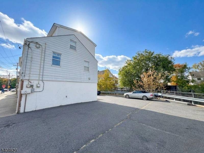 85 Berkshire Avenue presents a turnkey three unit residential asset in Paterson.