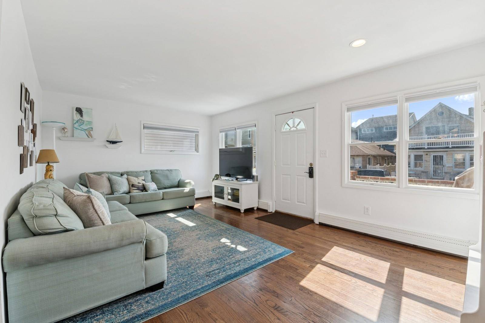 Turnkey Beachside Living in Long Beach s West End !