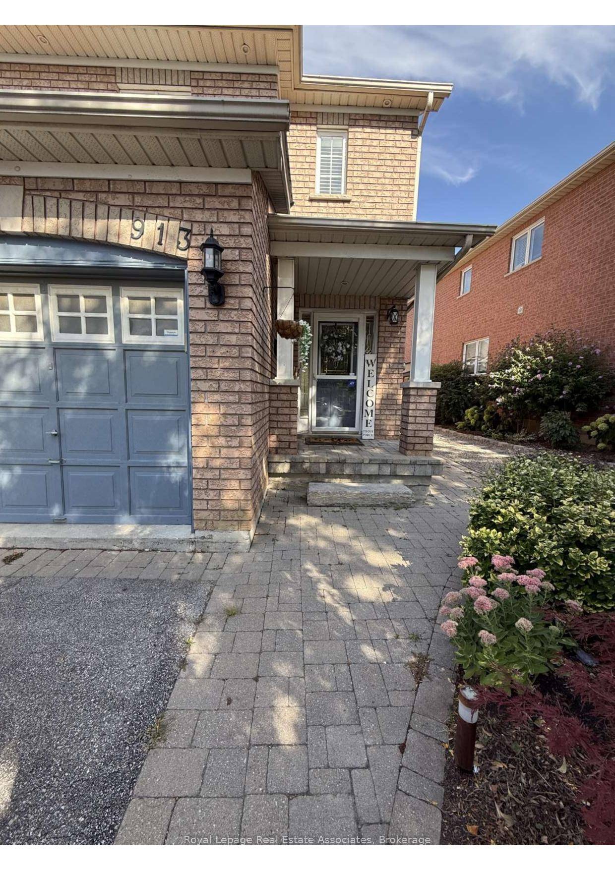 This fully renovated Semi is ready to move in and enjoy !
