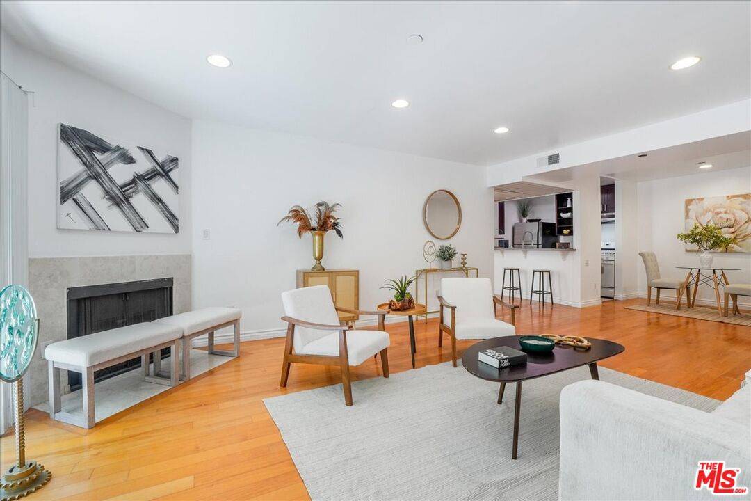 10960   Ashton Ave 2BR Westwood La