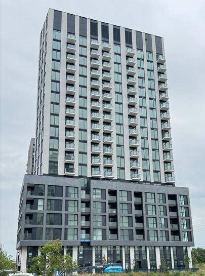 Welcome to this brand new modern living luxury, North Oak by Minto, ideally located at Trafalgar amp ; Dundas.