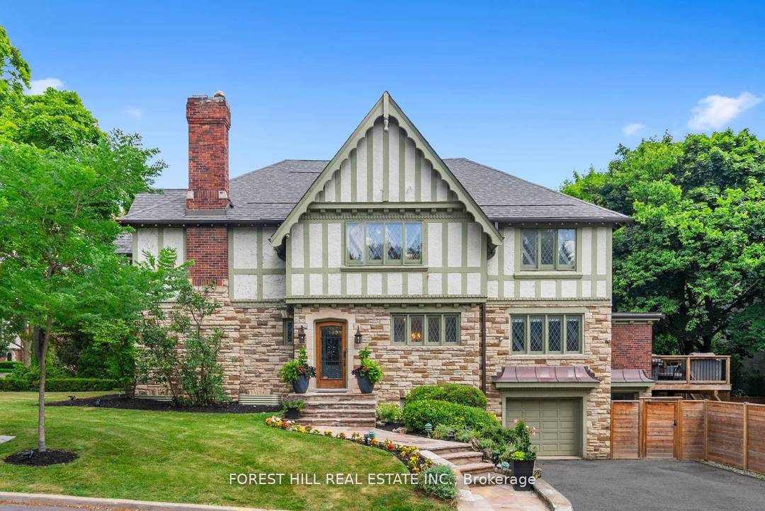 Discover 39 Ava Road, a spacious and elegant family home in prestigious Forest Hill South, offering exceptional value for growing families, professionals relocating to Toronto, or investors seeking long term ...