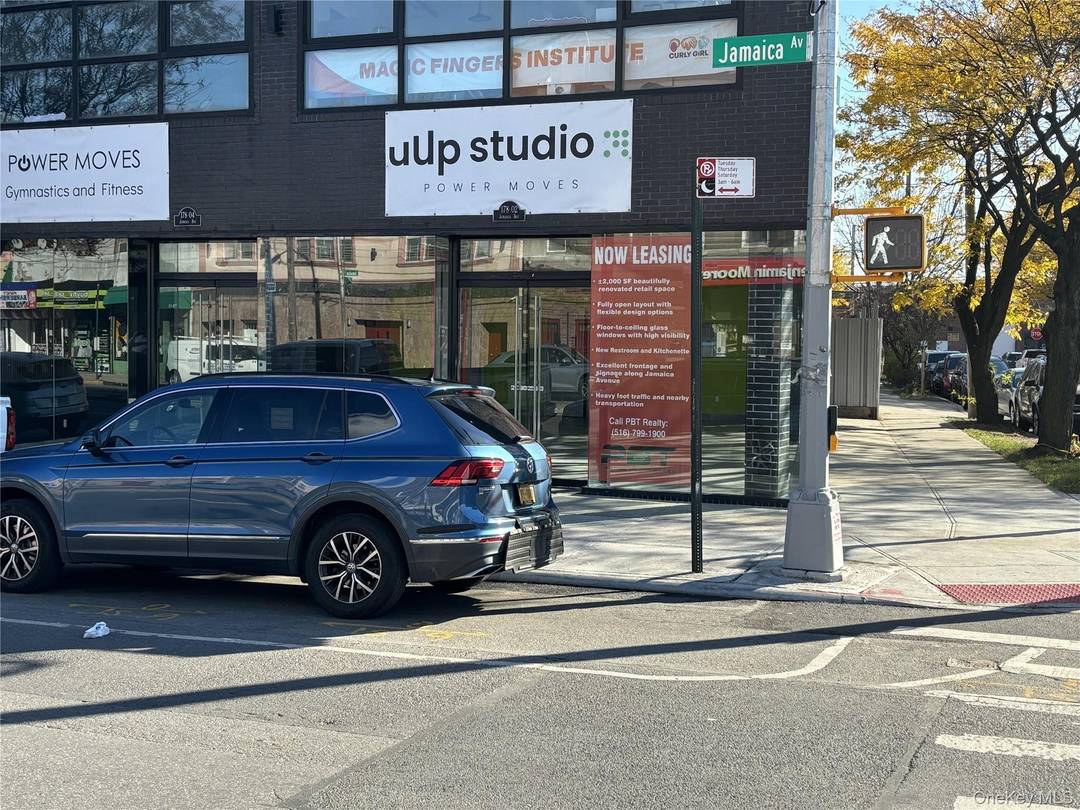 2000 SF BEAUTIFULLY RENOVATED PRIME RETAIL SPACE OFFERING EXCELLENT VISIBILITY AND A FULLY OPEN LAYOUT PERFECT FOR RETAIL, SHOWROOM, OR SERVICE USE.