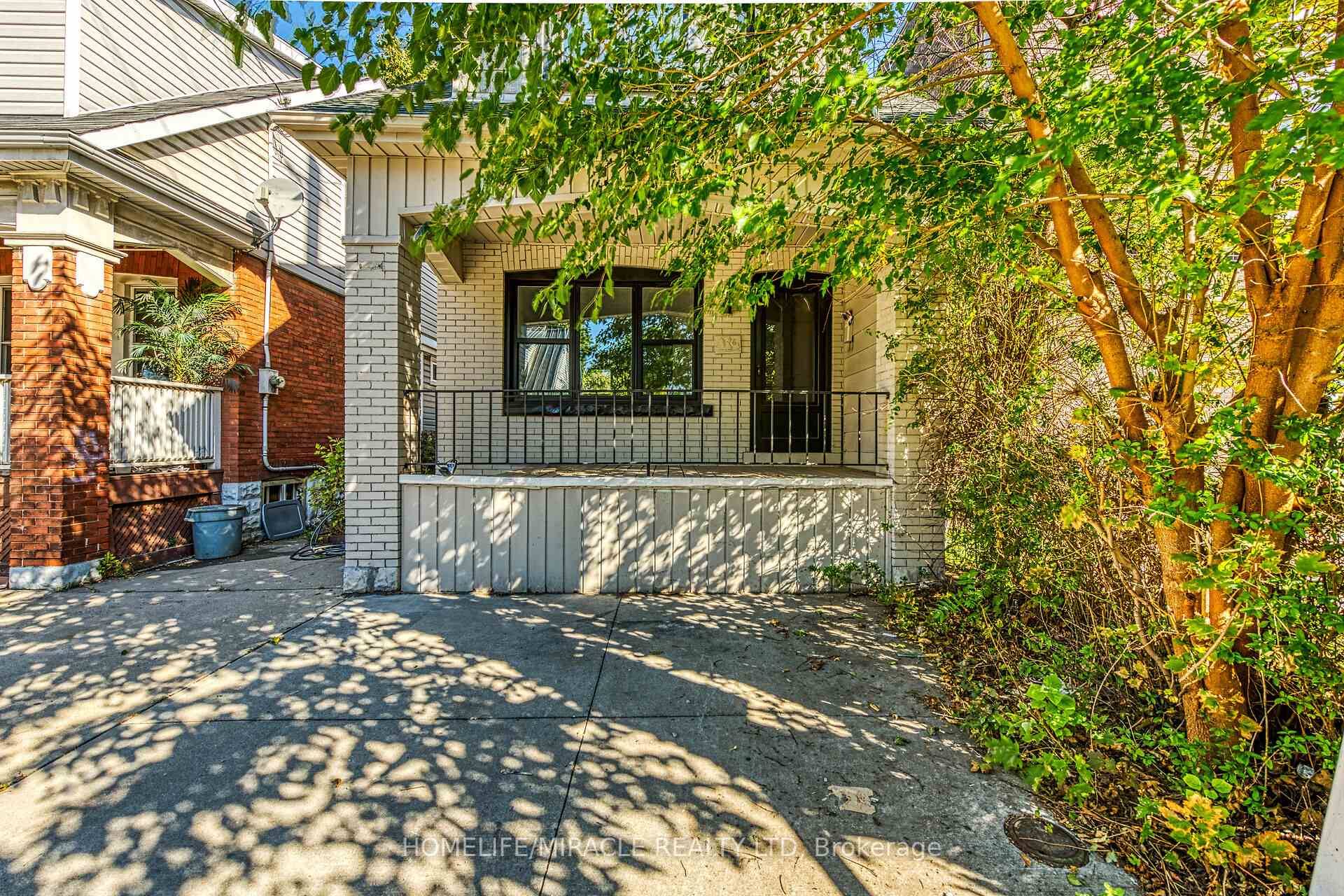 Welcome to 463 Dunsmure Road in Hamilton, a beautifully updated and move in ready detached home.