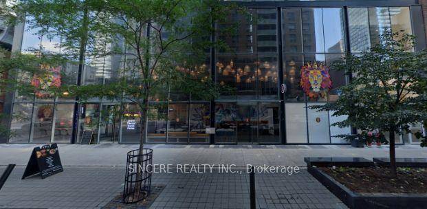 West Of Yonge. N. Of College Restaurant Space With Huge Frontage All Big Glass Windows Excellent Exposure, All Hood Exhaust System, Kitchen Equipment, Fridge, Coolers, Freezers, All Chattels, Equipment, Furniture ...