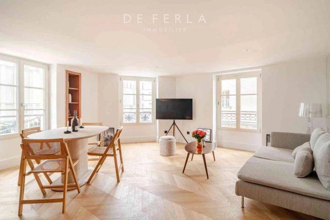 DE FERLA - Appartement rénové clé en main. Paris VII