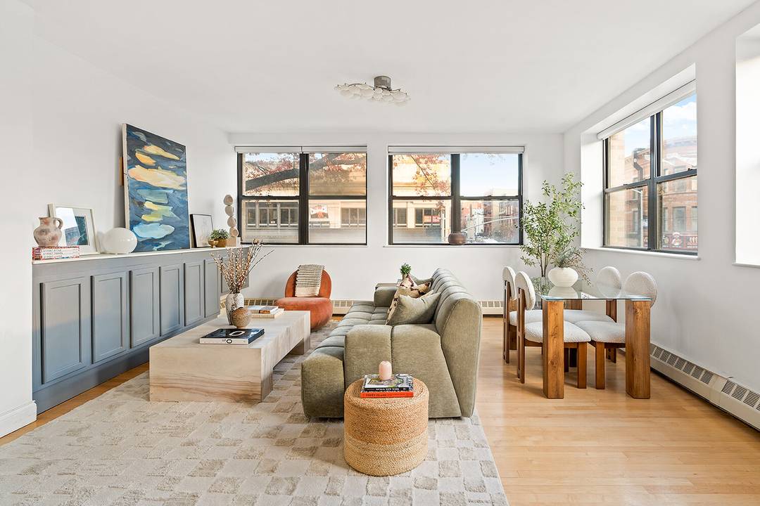 This bright and airy two bedroom, two bathroom condo is perched in a beautifully converted industrial building, offering soaring 9 foot ceilings, oversized windows, and your own private rooftop terrace ...