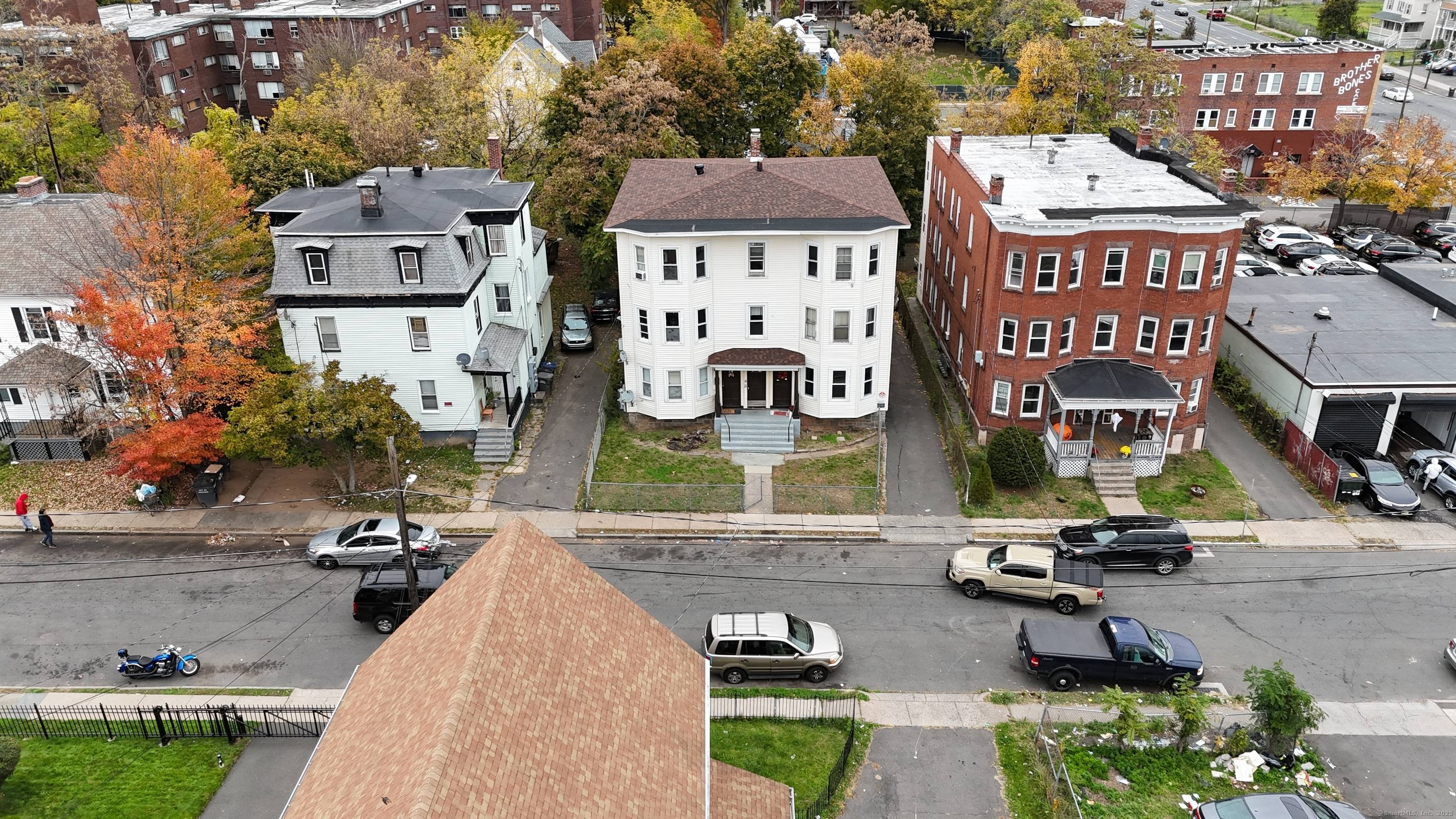 Welcome to 10 Warner ST in Hartford CT.