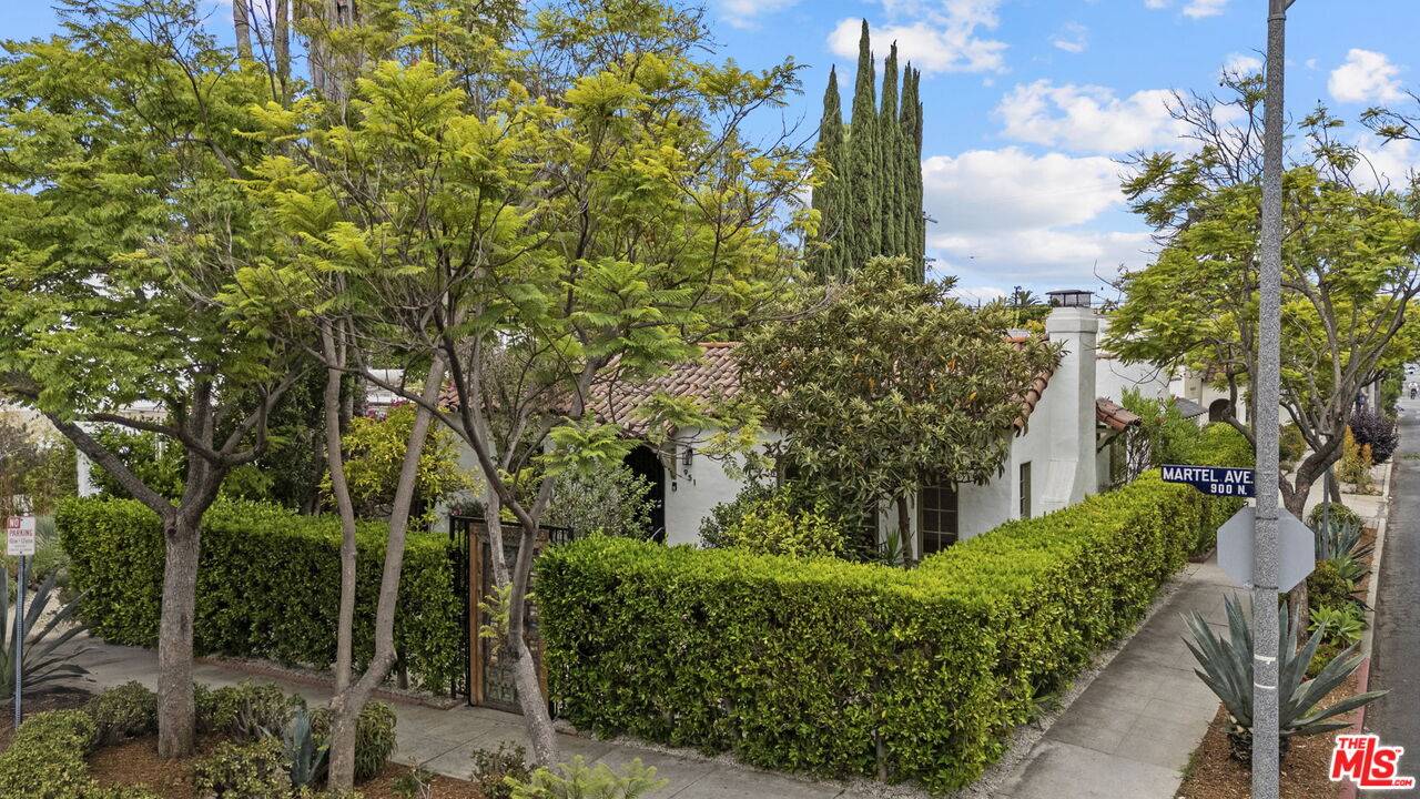 951  N Martel Ave 4BR Hollywood Hills East La