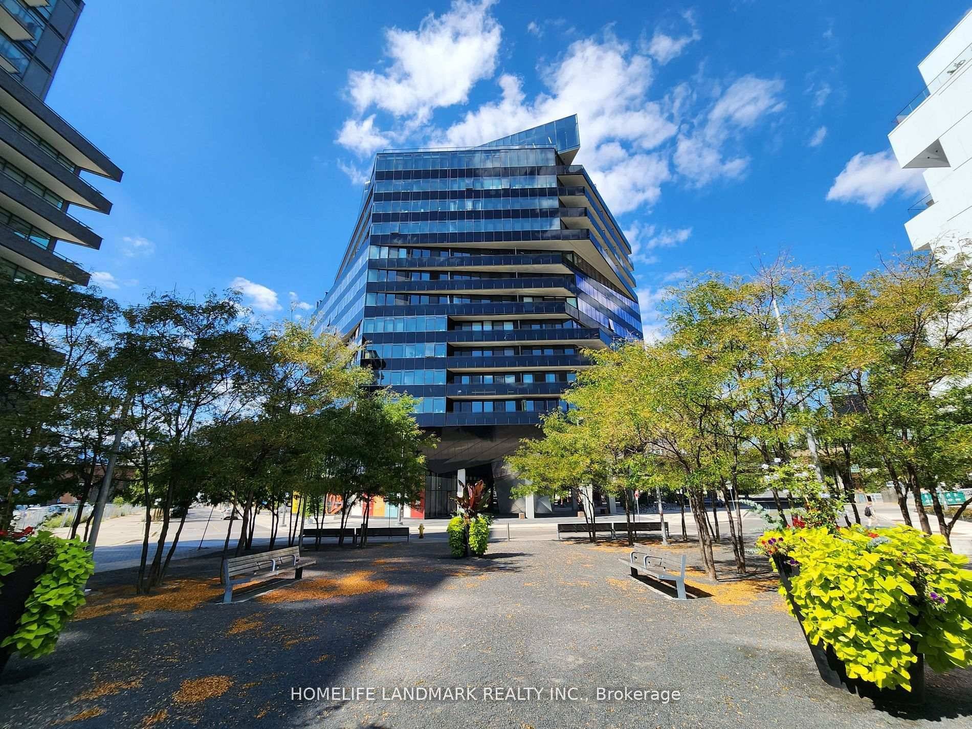 1 Bedroom South Facing Directly To The Park on 12 F Sub Penthouse, Quiet And Peaceful, 490sf With Upgraded 9'10 High Exposed Concrete Ceiling, Fully Open Concept Design, Wood Floor ...