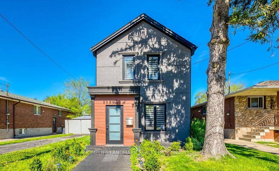 Located High on the Hamilton Mountain Area !
