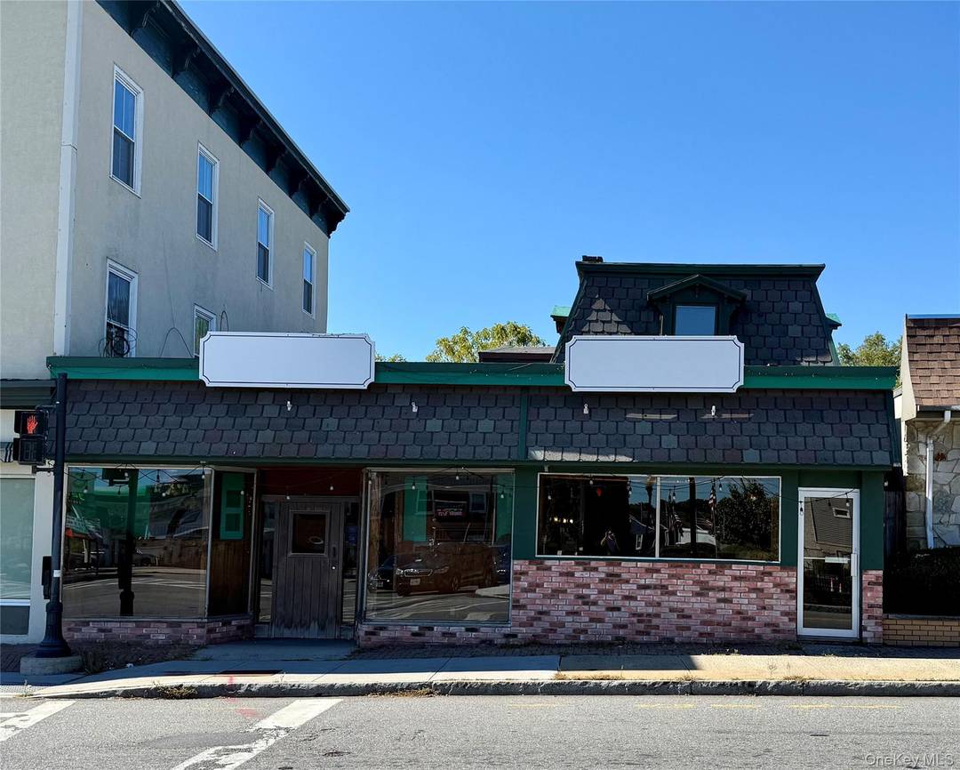 Historic Restaurant amp ; Bar Space Hamlet of Carmel, NY An iconic opportunity in the heart of Carmel.