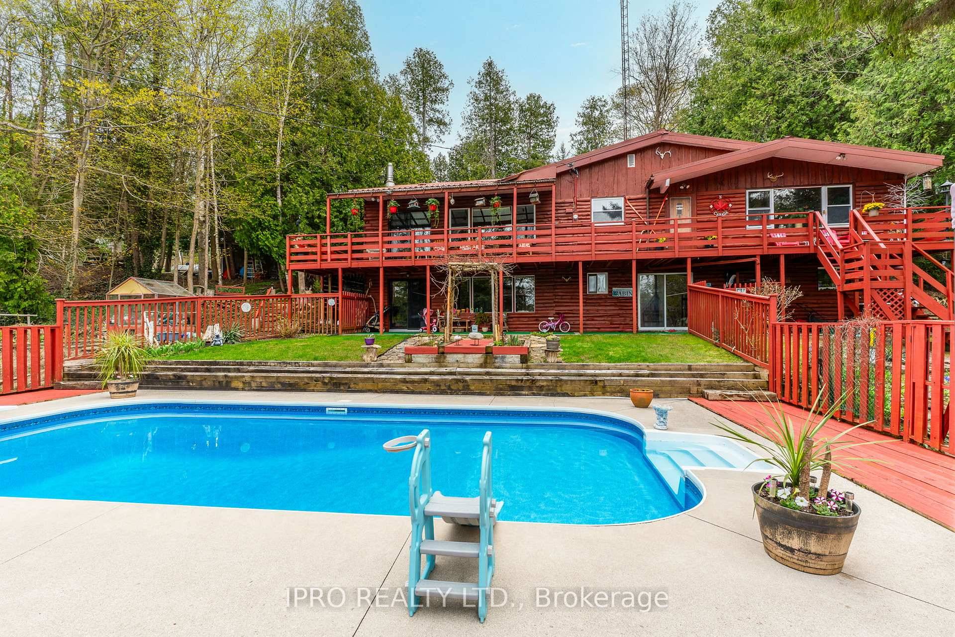 OPEN HOUSE MAY 17, 18 and 19 1PM TO 3PM.