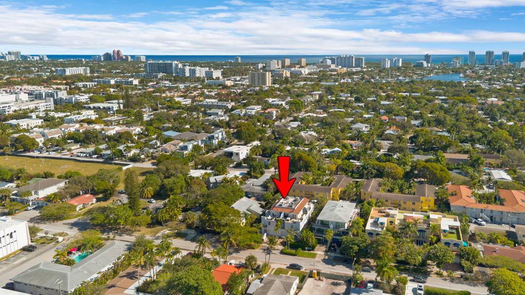 Experience modern luxury in this beautifully renovated 3 story townhome in the heart of highly sought after Victoria Park.