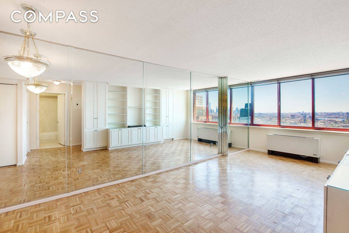 This south facing one bedroom is bathed in sunshine from sun up to sun down.