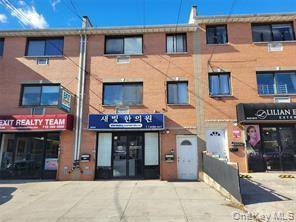 This commercial and residential mixed use property offers the perfect blend of business and living space in the heart of the vibrant Flushing neighborhood.
