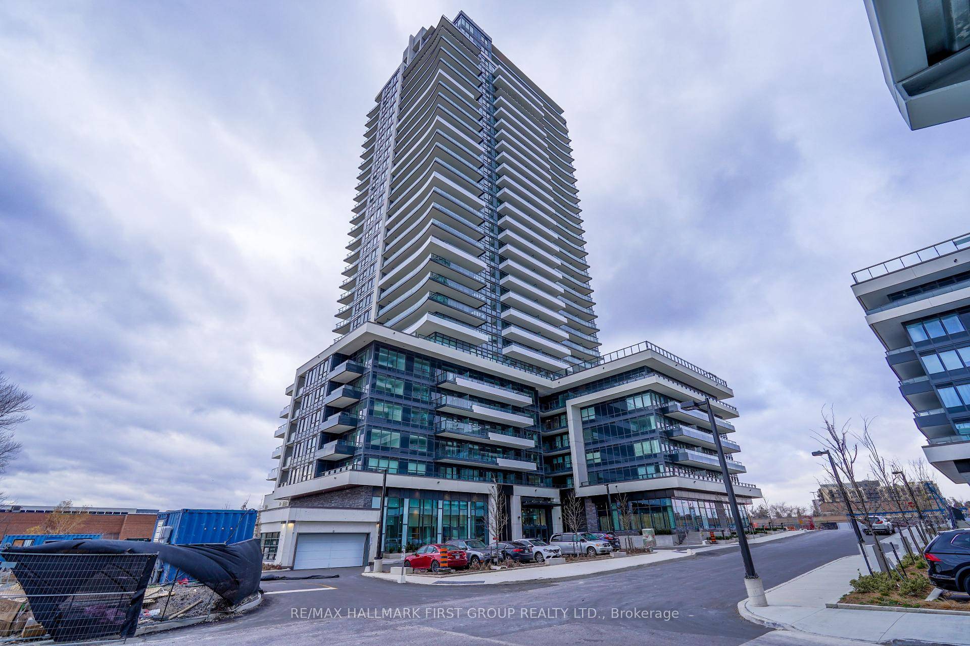Welcome to this brand new, Never Lived in 2 bedroom condo suite at Universal City 3 by Chestnut Hill Developments in Pickering !
