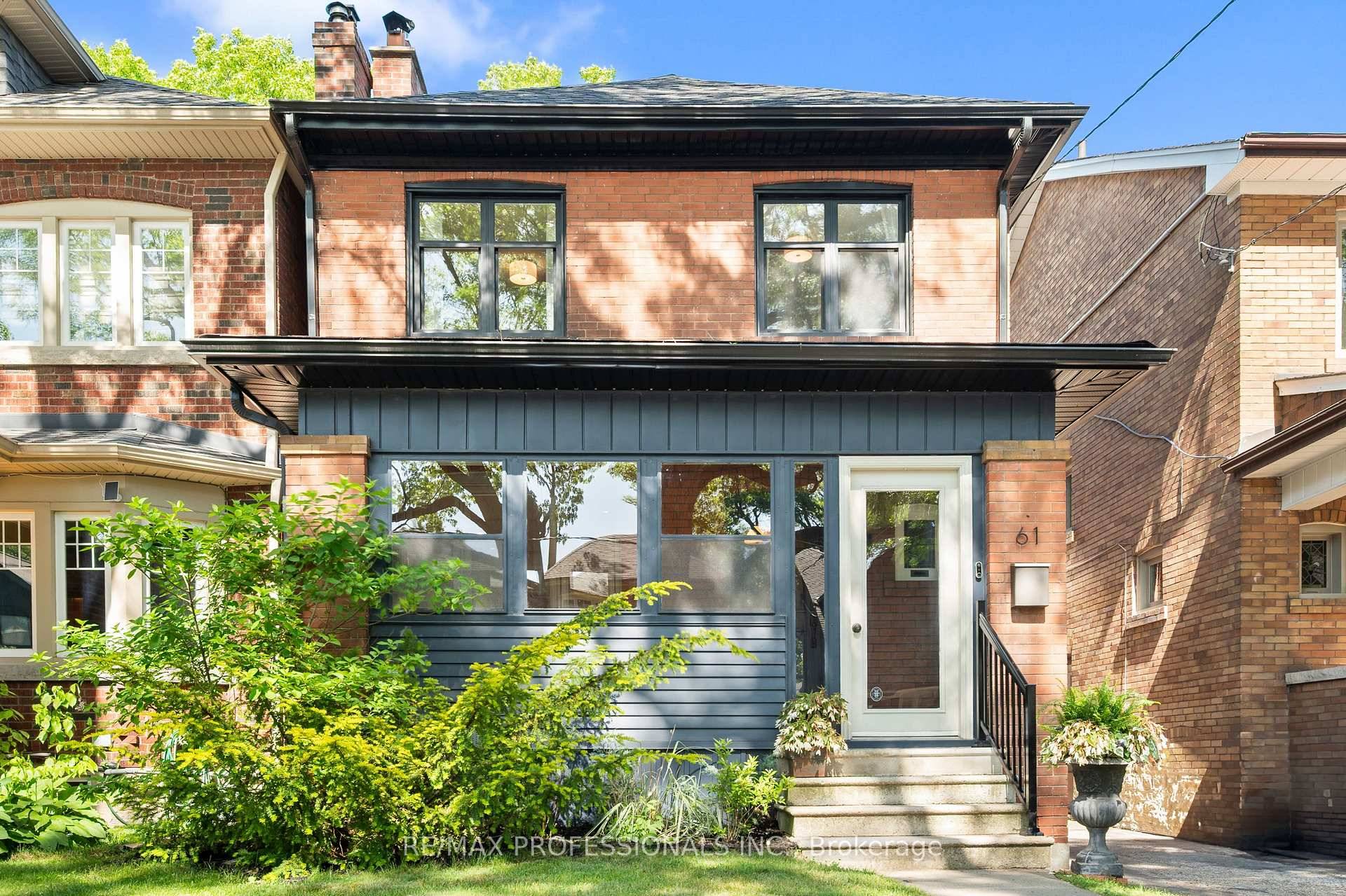 A True Gem in the Heart of Bloor West Village Proper !