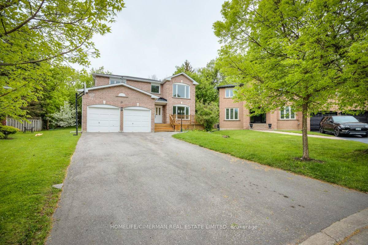 4 Bedroom Court End Property Available For Rent, 2 Garages And 6 Total Parking Spot Driveway, Super Quiet amp ; Fully Private, Over 3000 Sqf Basement Is Not Finished