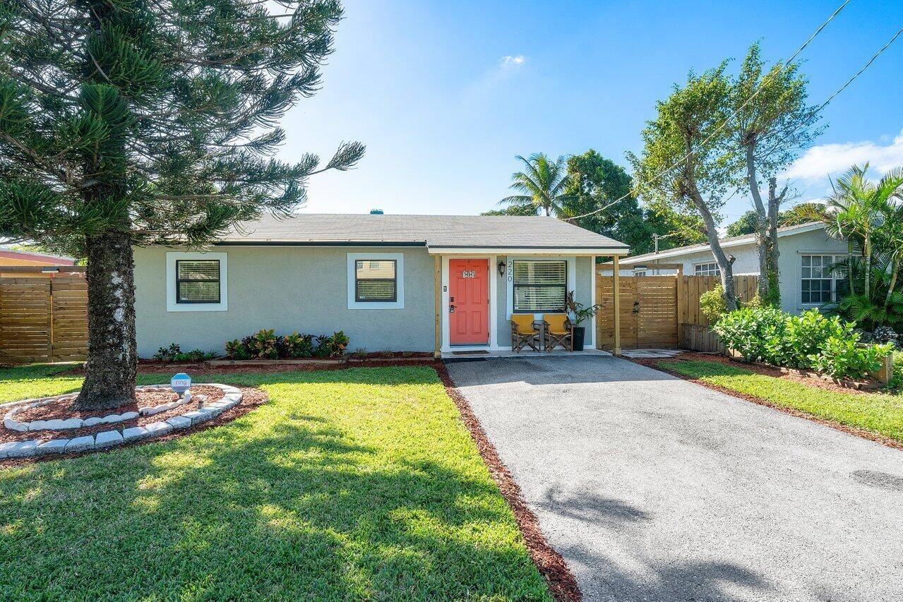 Welcome to your dream residence in the highly sought after community of Southridge in Delray Beach !