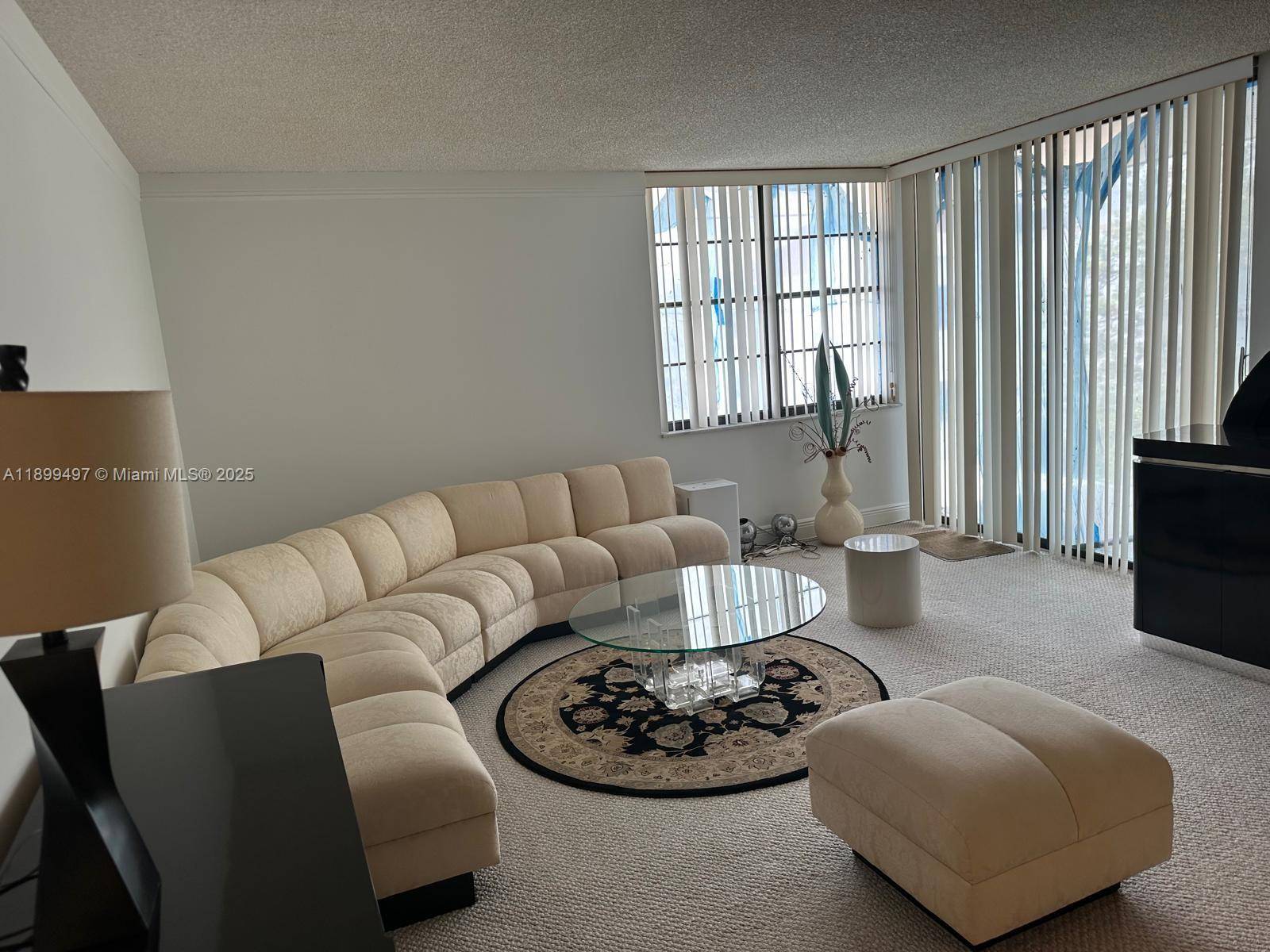 Bring your vision to life in this 2 bedroom, 2 bath condo !