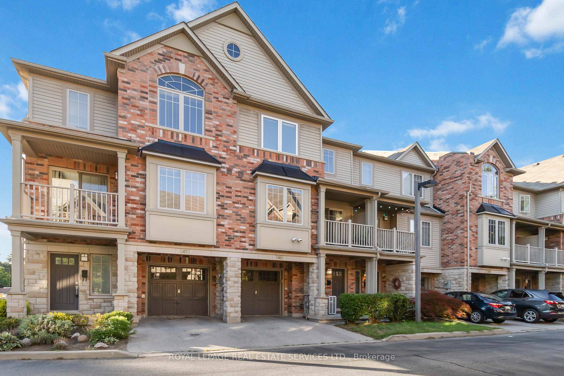 Located in the highly sought after South Aldershot community, this meticulously maintained three storey townhome offers a blend of modern comfort and exceptional convenience, just minutes from the Aldershot GO ...