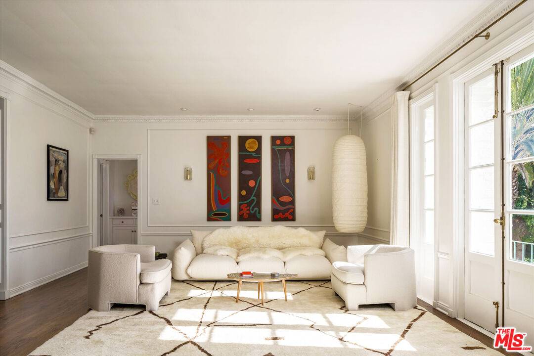 1416 Havenhurst Dr 3BR Hollywood Hills East La