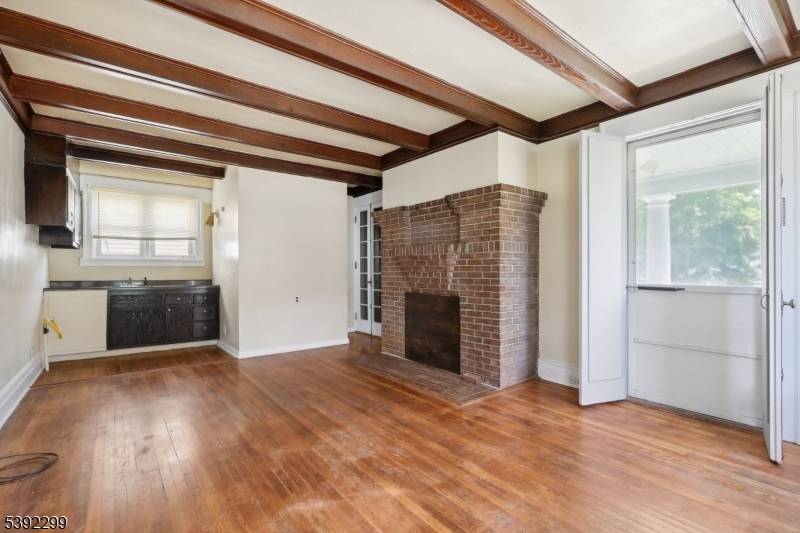 INVESTOR ALERT Grand FOUR unit on a corner lot with strong rent growth potential and classic architectural details.