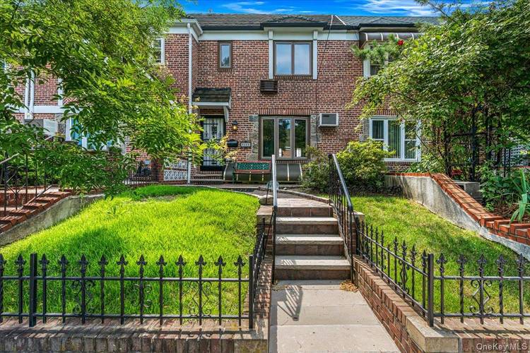 Welcome to 82 88 61st Road in Middle Village !