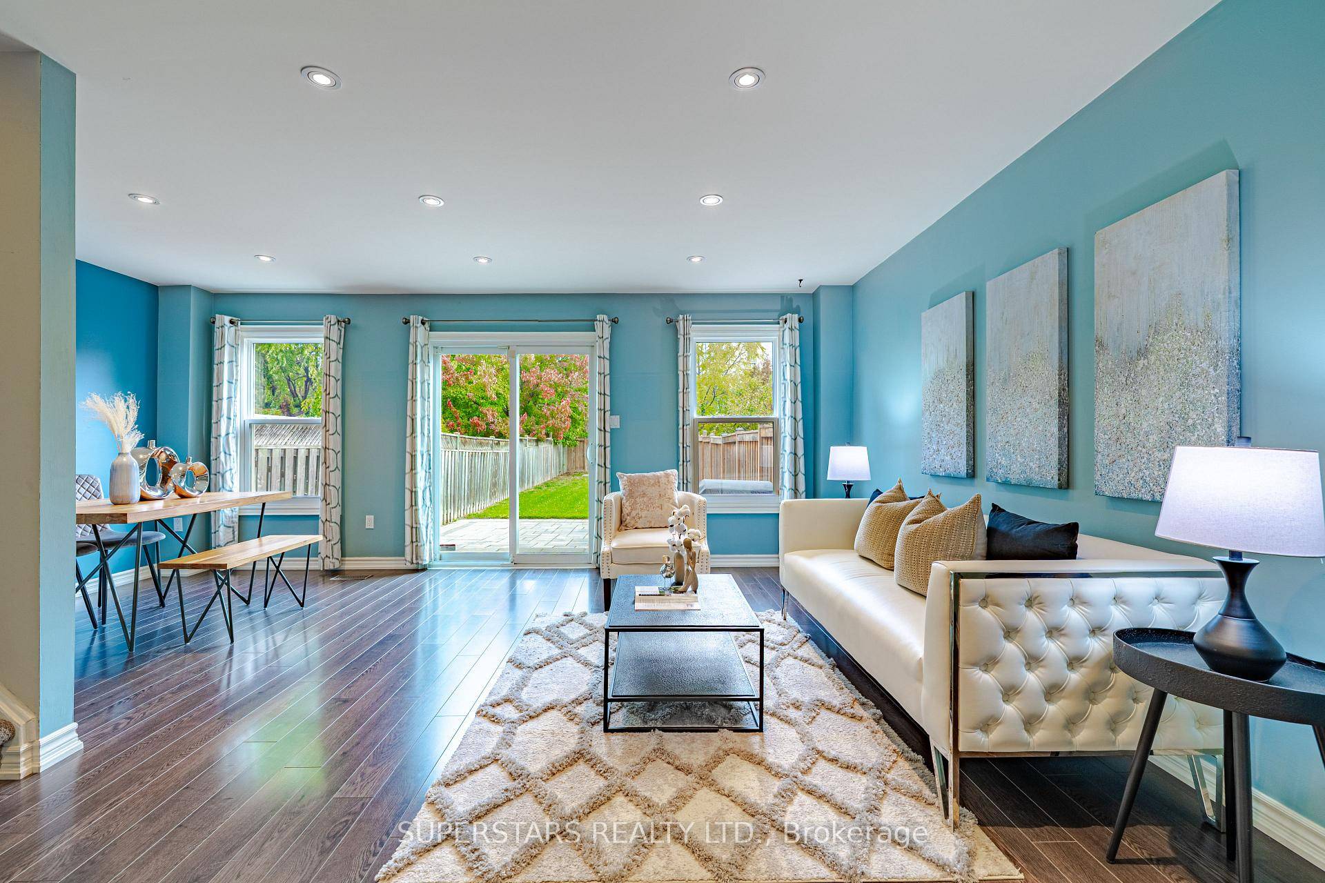 Beautiful 3 Bedroom Freehold Townhome In The Heart Of North Richvale In Richmond Hill.