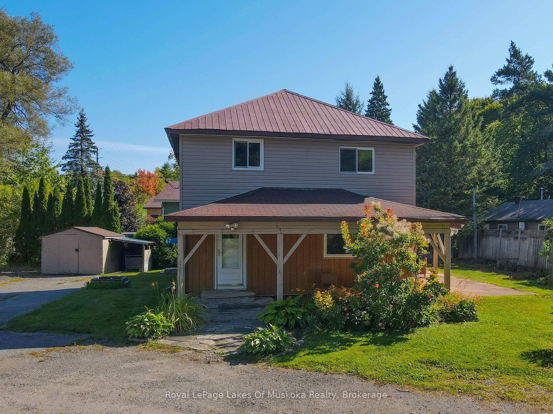 Fantastic opportunity to own a 2 storey home on a picturesque corner lot, complete with a circular driveway, mature perennial gardens, and two covered patios for year round enjoyment.