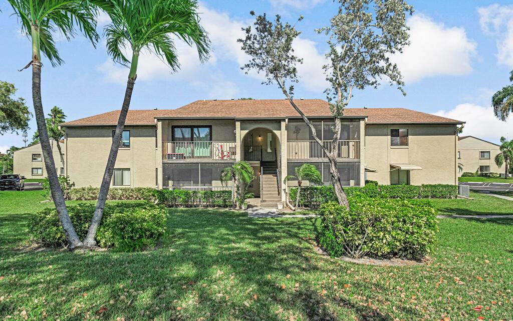 Beautiful 2 2 second floor corner unit in Pine Ridge 1 all ages community.