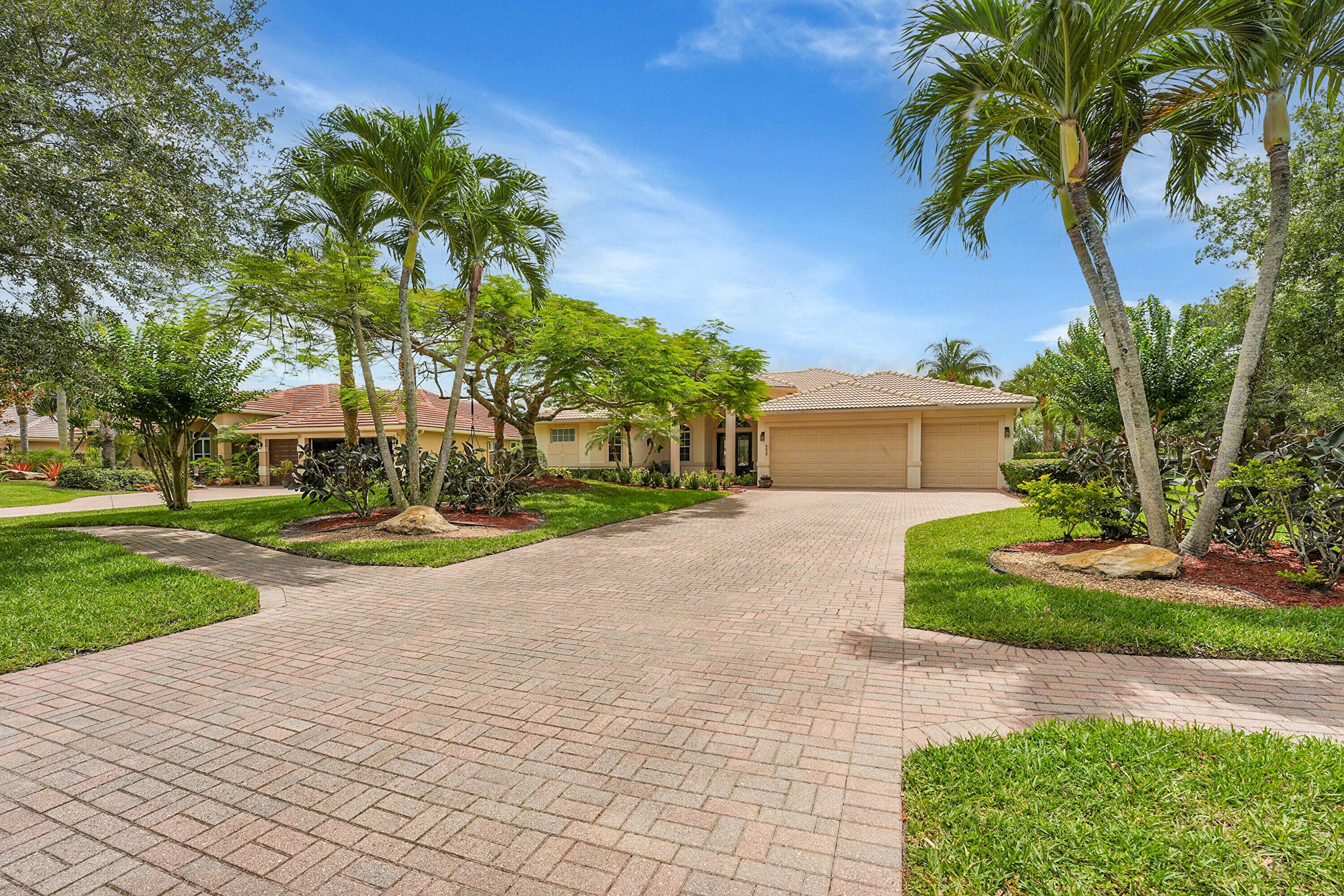 Stunning 4 bedroom office, 3 bath home with 3, 212 sq ft in the Estates of Hammock Creek.