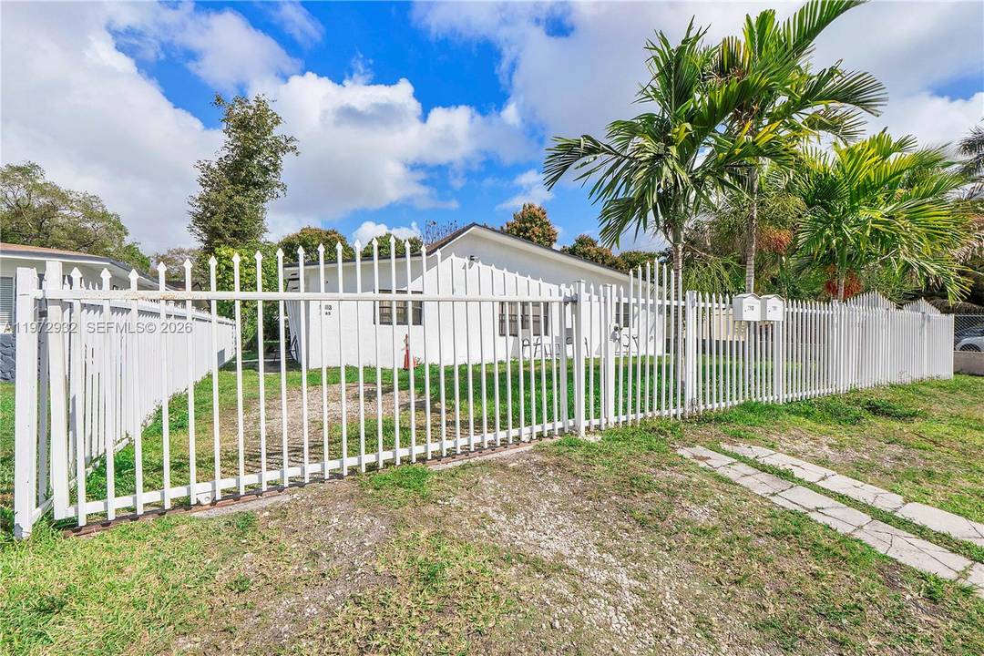 Excellent income producing opportunity in North Miami !