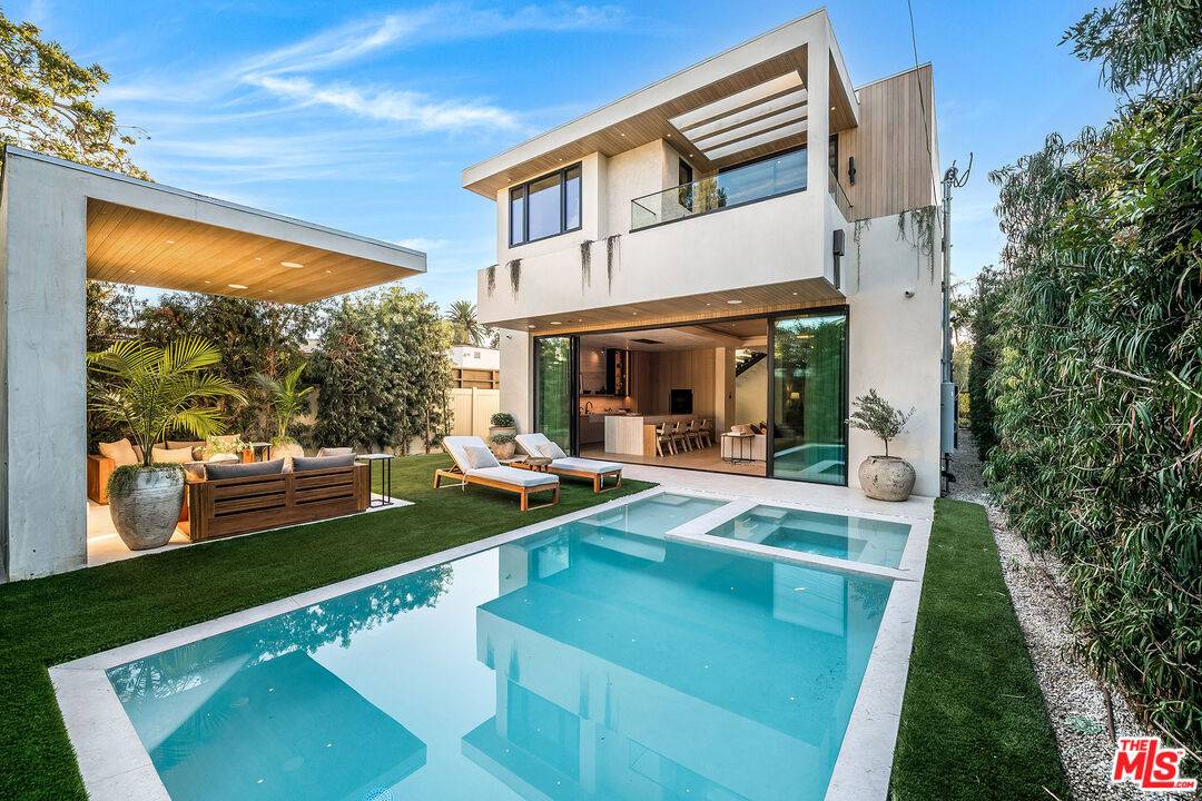 524  N Sierra Bonita Ave 4BR Hancock Park La