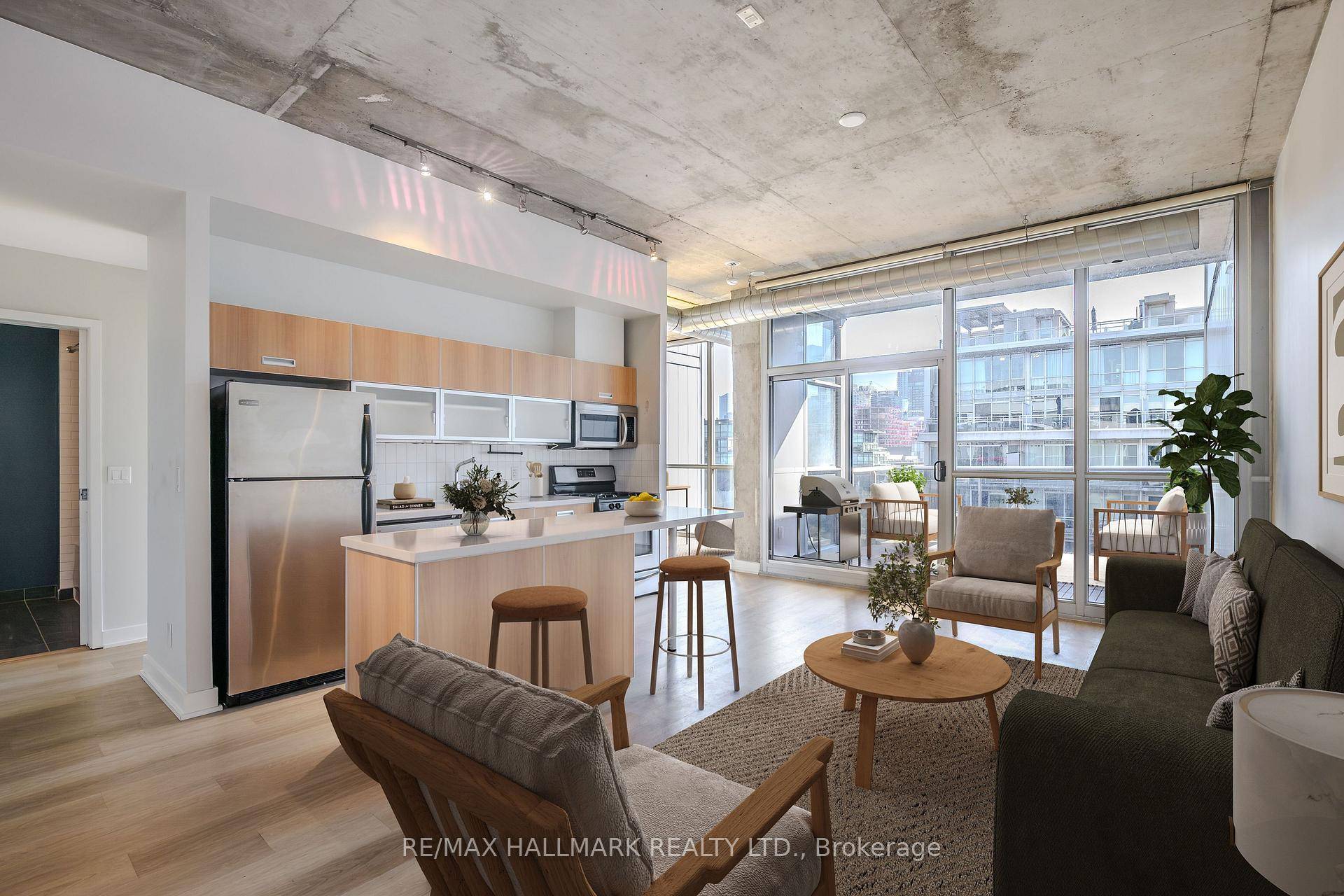 Welcome to your dream loft at 60 Bathurst St !