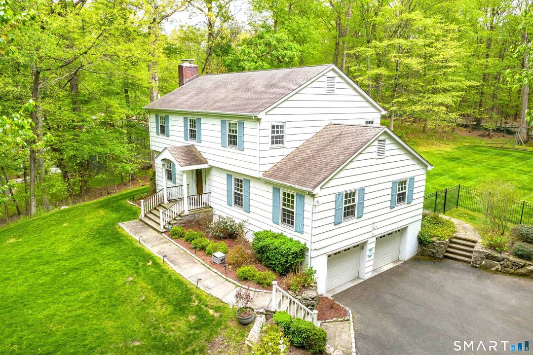 Discover this stunning 4 bedrooms and 2.