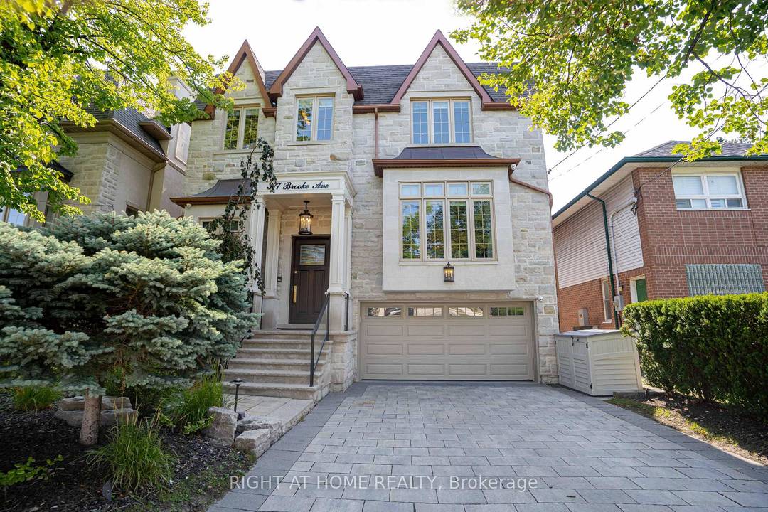 This Lavish Home in the heart of Ledbury Park is Exquisitely renovated throughout with Newer Custom Tailored Restoration Hardware design elements, newer garage door, fixtures, flooring, staircases, railings, lighting, premium ...