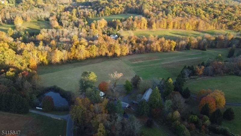 Build your dream home in the Pleasant Valley section of Peapack Gladstone.