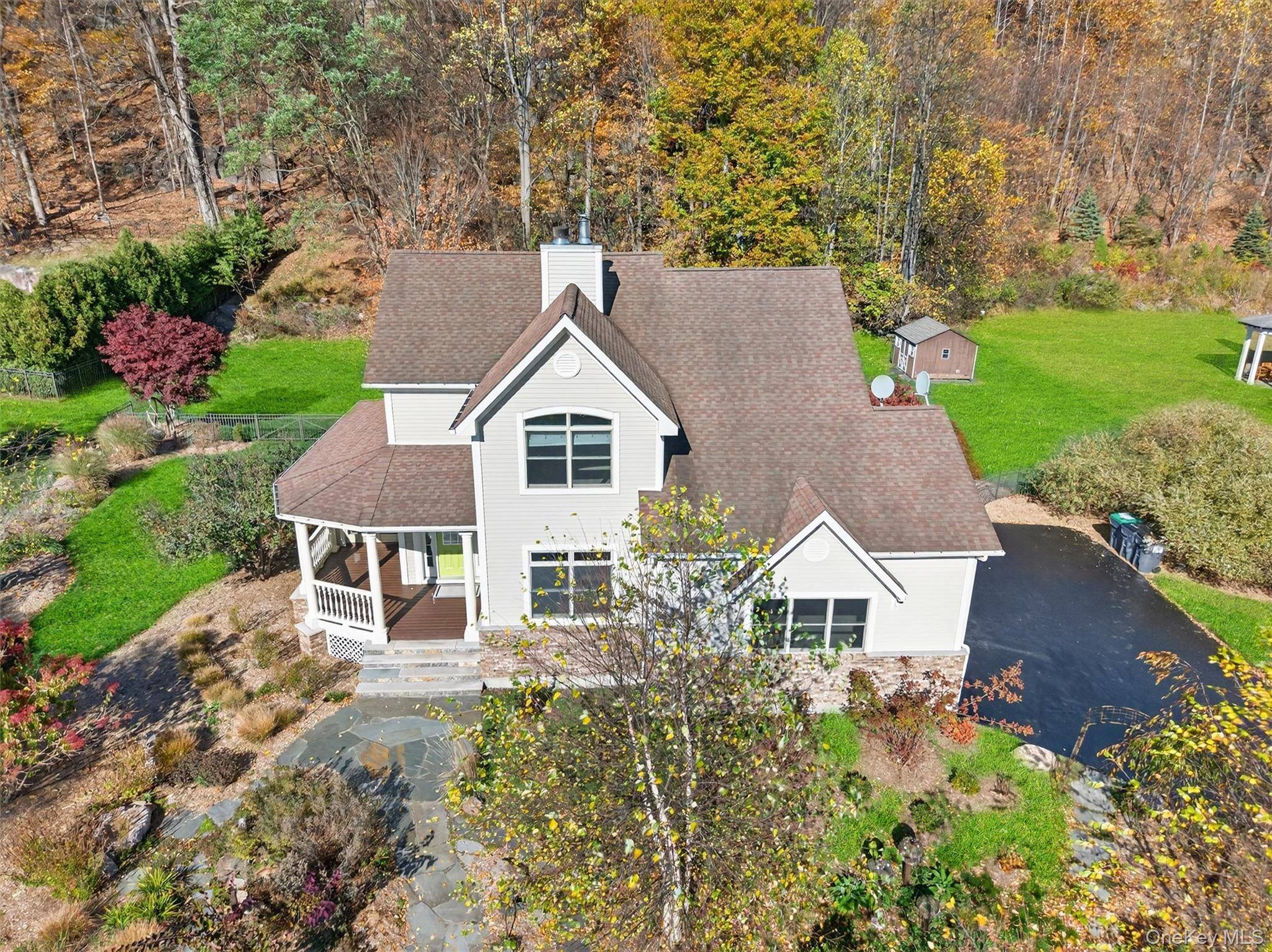 Hike Up Your Own Mountain A Serene and Spacious Woodland Retreat Welcome to your private sanctuary nestled on 2.