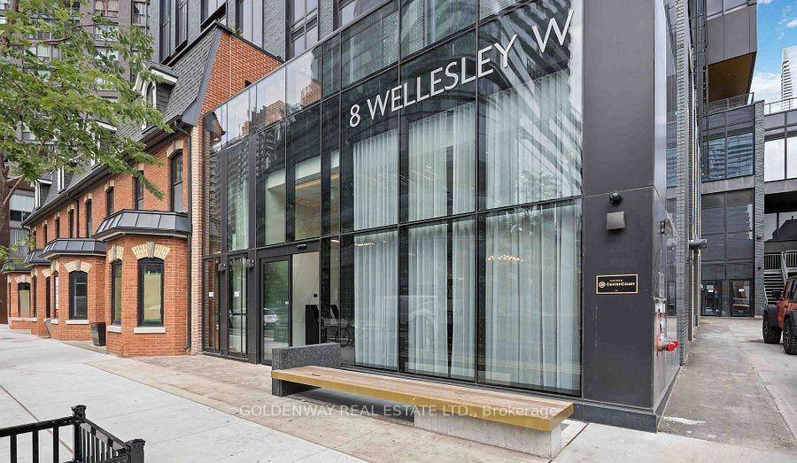 Welcome to 8 Wellesley, A Stunning Luxury Corner Unit, The Brand New 2 Bedroom Plus 2 Bathroom With 713SF, Sits on 32th Floor With Unobstructed Views.