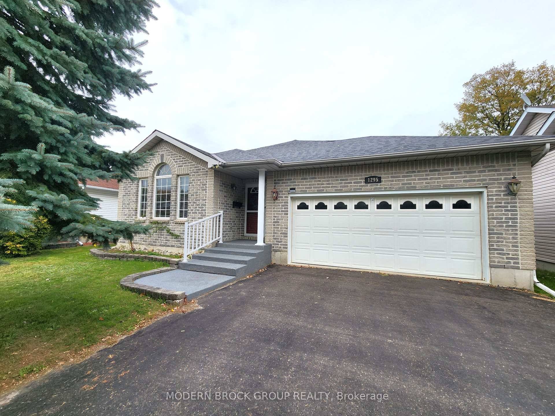Proudly presenting 1295 Cuthbertson Ave !
